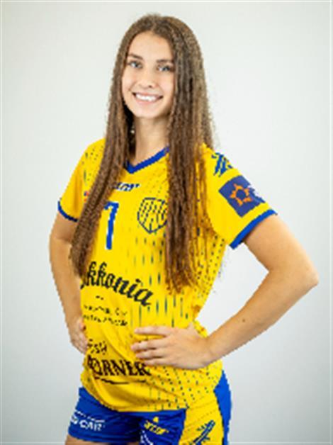 Dora CSERNYÁNSZKY