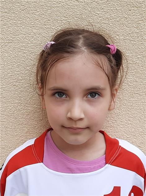 Olívia MOLNÁROVÁ