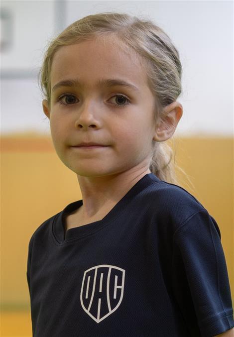 Ariana Lia OLLÉ
