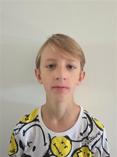 Matej PIEROŇ.