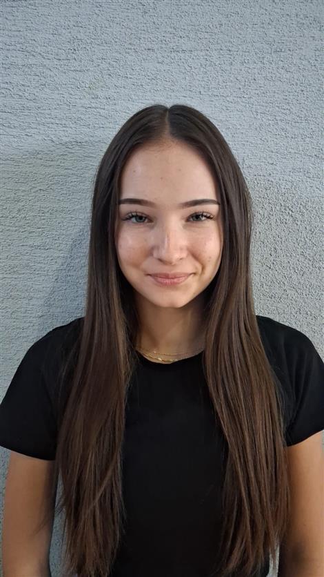 Nina KALNICKÁ