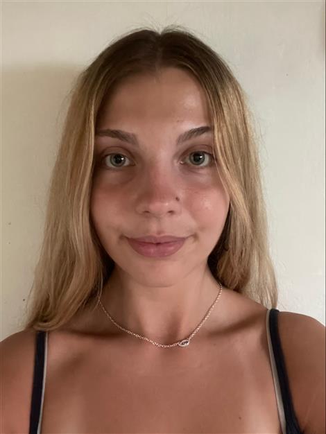 Hana MORAVČÍKOVÁ
